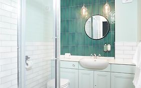 Castle Hotel By Chef & Brewer Collection